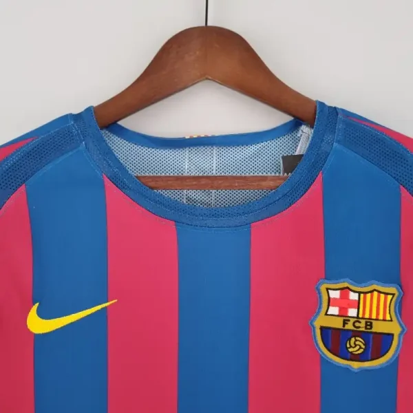 2005-2006 Barcelona Long Sleeve Jersey retro kit - Image 5