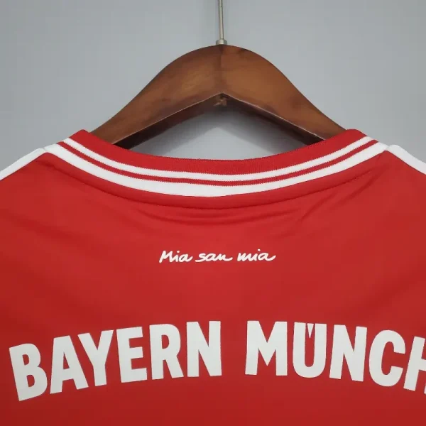 2013-2014 Long Sleeve Bayern Munich League retro kit - Image 9