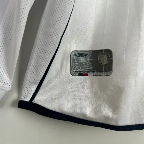 2002 England Long Sleeve Jersey retro kit - Image 6