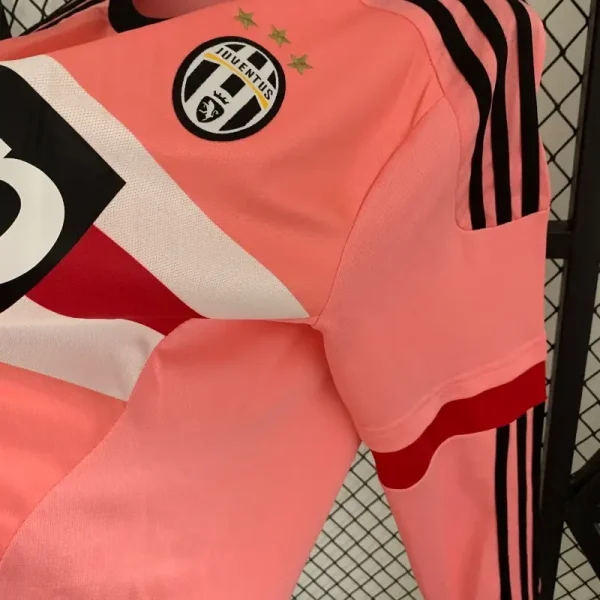 2015-2016 Long Sleeve Juventus Jersey retro kit - Image 5