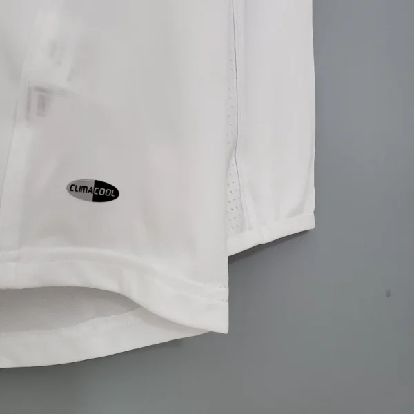 2005-2006 Long Sleeve Real Madrid Jersey retro kit - Image 4