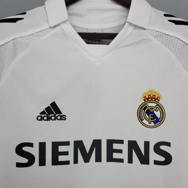 2005-2006 Long Sleeve Real Madrid Jersey retro kit - Image 7