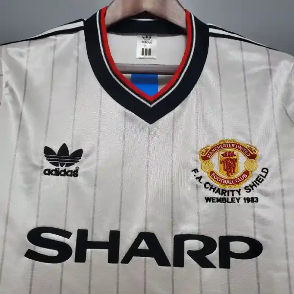 1983 Manchester United Jersey retro kit - Image 6