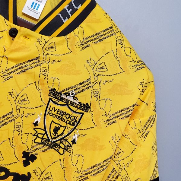 1994-1996 Liverpool third away retro kit - Image 2