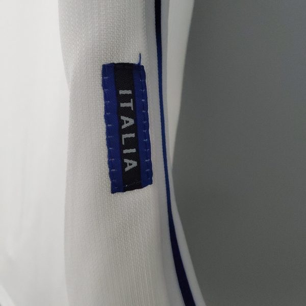 1998 Italy away kit - Image 4