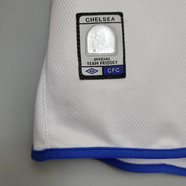 2003-2005 Chelsea away retro kit - Image 6