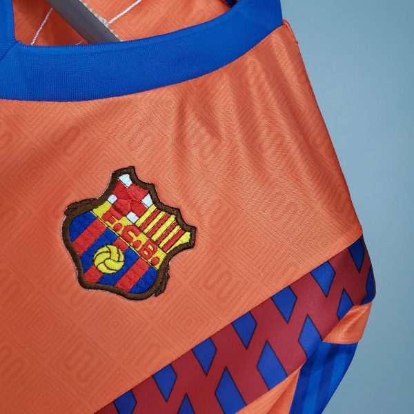 1989/92 Barcelona Away kit - Image 4