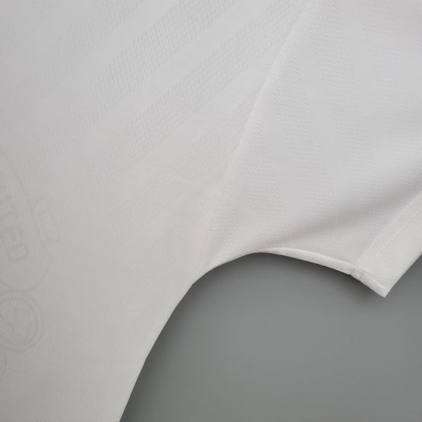 1996-1997 Man United Away retro shirt - Image 6