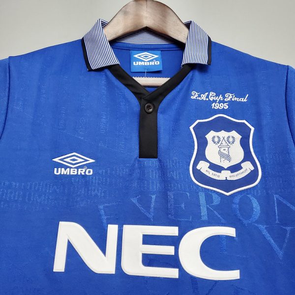 1995-1999 Everton home retro shirt - Image 5