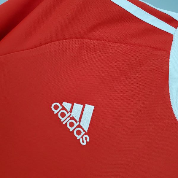 2000-2001 Bayern Munich retro shirt - Image 7