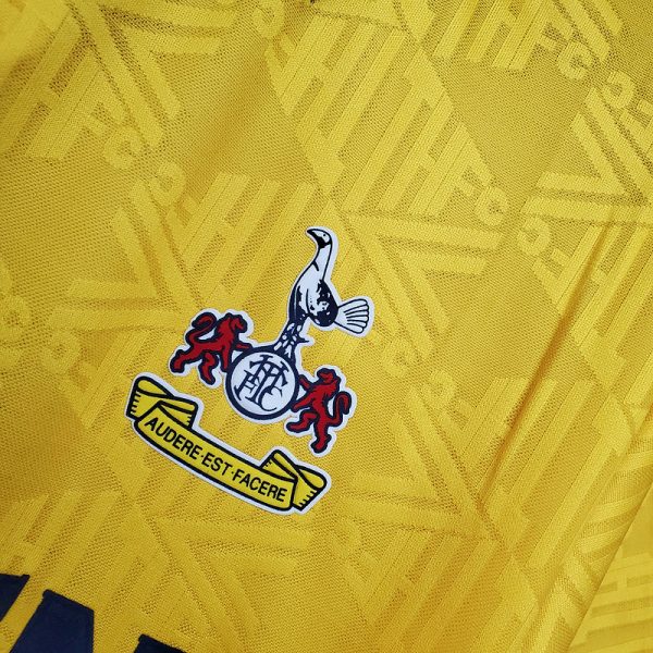 1992-1994 Tottenham retro kit - Image 7