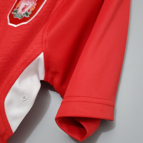 2004-2005 Liverpool away Champions League retro kit - Image 8