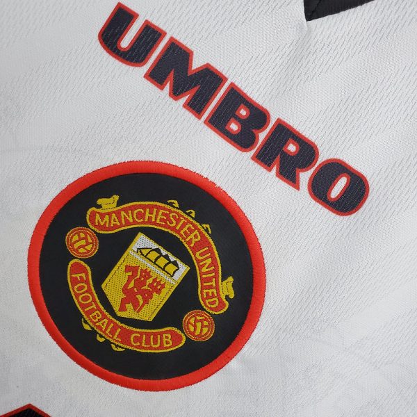 1996-1997 Man United Away retro shirt - Image 5