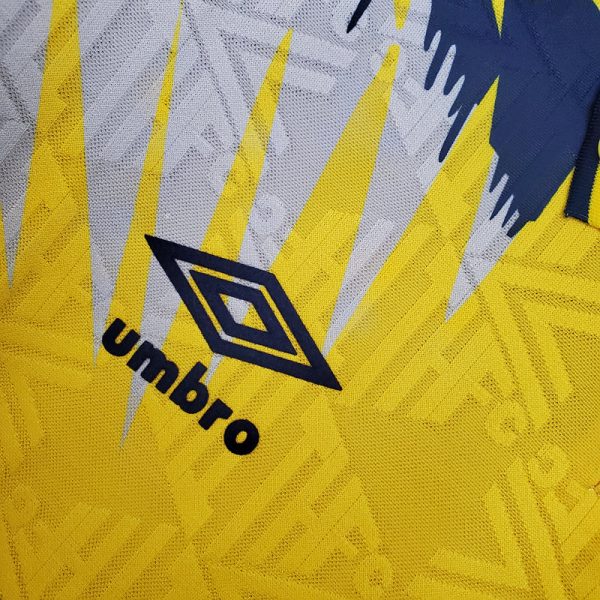 1992-1994 Tottenham retro kit - Image 8