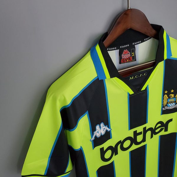 1998/99 Manchester City green - Image 3
