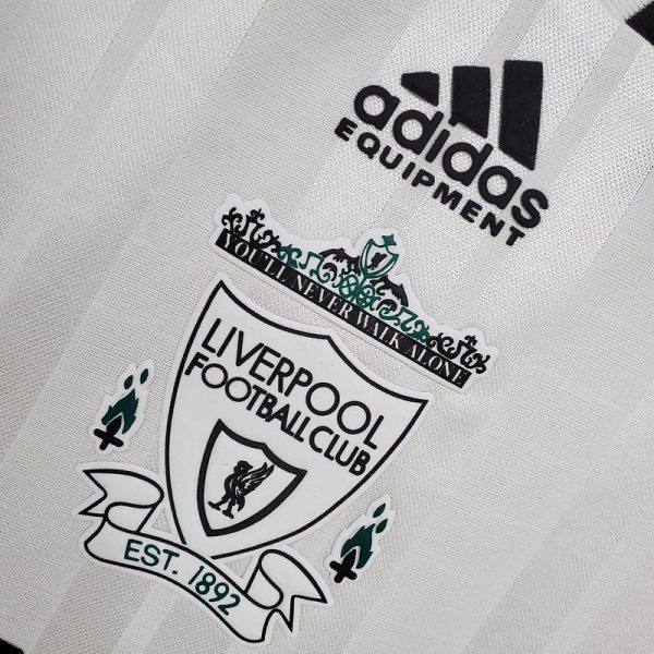 1993/95 Liverpool away - Image 7