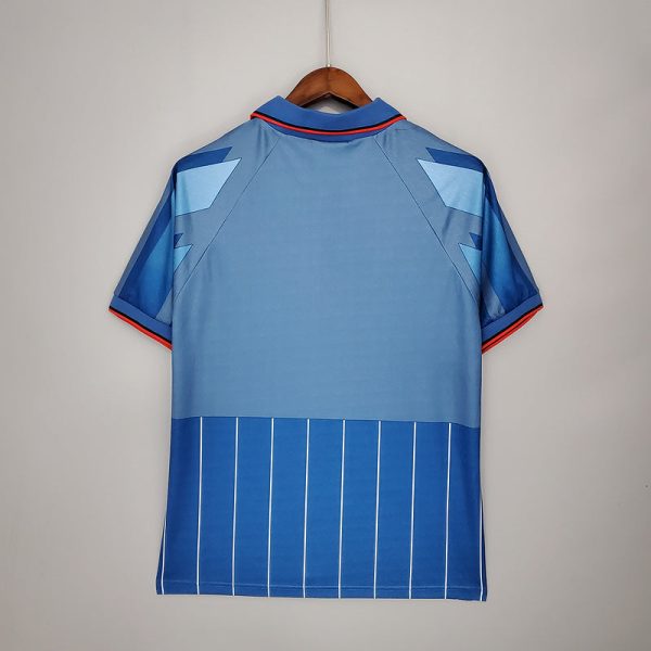 1995/96 AC Milan Retro Kit - Image 2