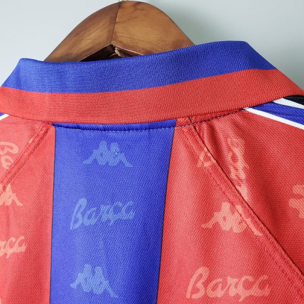 1996/97 Barcelona Home kit - Image 9
