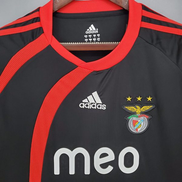 2009-2010 Benfica away kit - Image 4