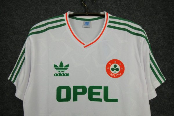 1990 Ireland away kit - Image 4