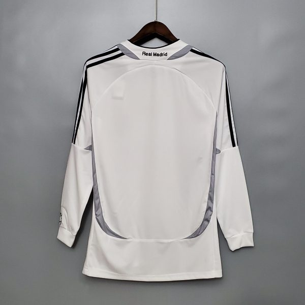 2006-2007 Real madrid Home kit (long sleeve) - Image 5