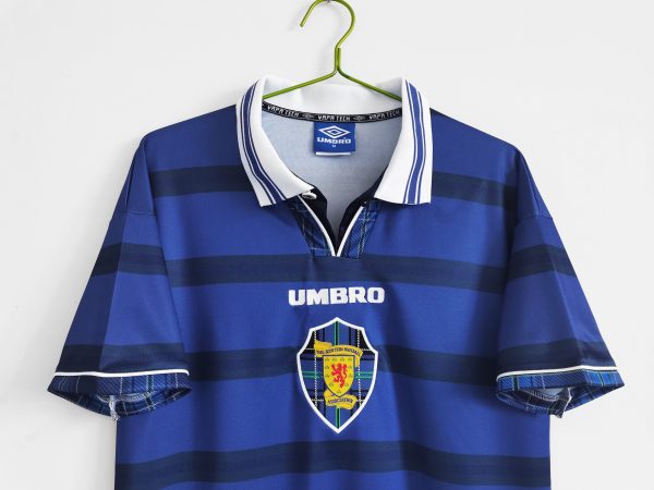 1998-2000 Scotland away kit - Image 3