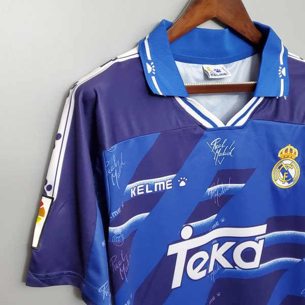 1994-1996 Real Madrid away retro kit - Image 3
