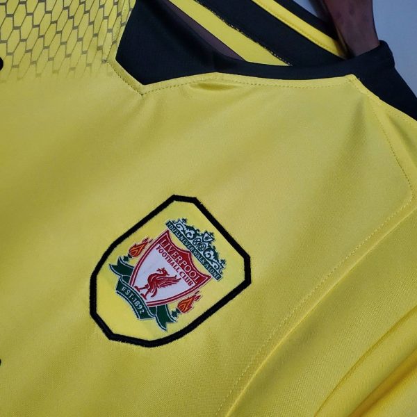 2004-2005 Liverpool Away retro shirt - Image 5