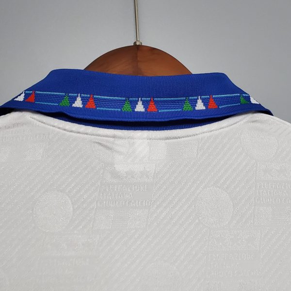1994 Italy away retro kit - Image 3